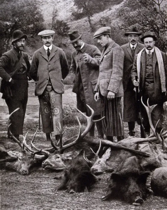 Framed Print : King Alfonso XIII of Spain (1886-1941) hunting with Prince Arthur of Connaught Framed Print : King Alfonso XIII of Spain (1886-1941) hunting with Prince Arthur of Connaught