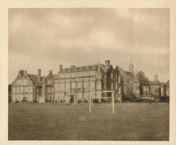 Framed Print : King Edward VII School. Kings Lynn, 1923 Framed Print : King Edward VII School. Kings Lynn, 1923