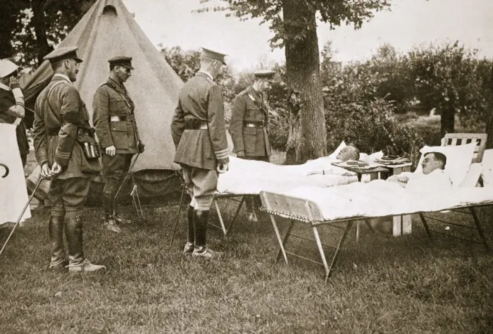 Framed Print : King George V conversing with wounded officers, France, World War I, 1916. Artist Framed Print : King George V conversing with wounded officers, France, World War I, 1916. Artist