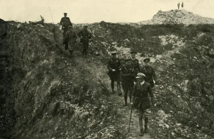 Framed Print : King George V at the Somme, northern France, First World War, c1916, (c1920). Creator: Unknown Framed Print : King George V at the Somme, northern France, First World War, c1916, (c1920). Creator: Unknown