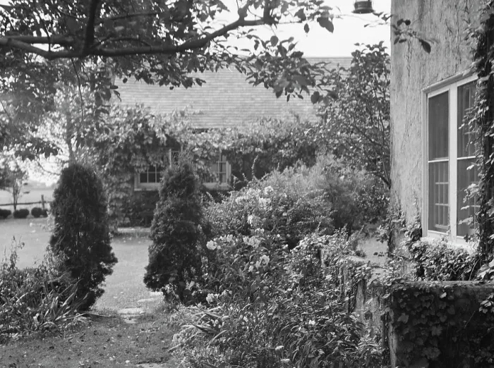 Framed Print : King, Hamilton, Mr. residence and garden, between 1911 and 1934. Creator: Arnold Genthe Framed Print : King, Hamilton, Mr. residence and garden, between 1911 and 1934. Creator: Arnold Genthe