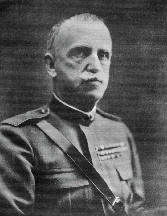 Framed Print : King Victor Emmanuel III of Italy (1869-1947), c1920-1939 Framed Print : King Victor Emmanuel III of Italy (1869-1947), c1920-1939