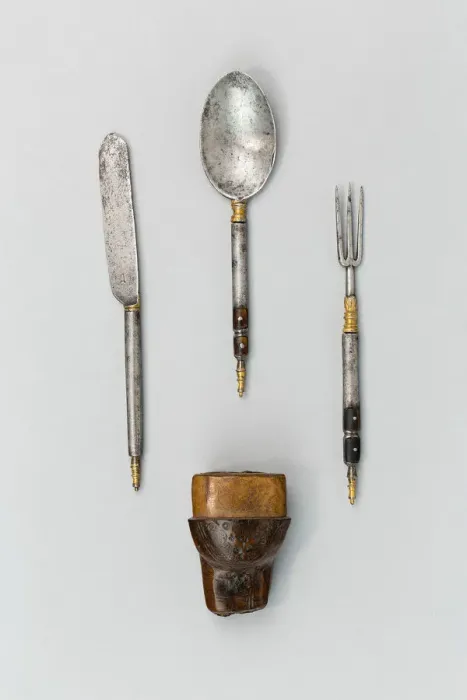 Framed Print : Knife, Fork and Spoon with Cap of a Trousse-Sheath, Europe, late 17th century(?) Framed Print : Knife, Fork and Spoon with Cap of a Trousse-Sheath, Europe, late 17th century(?)