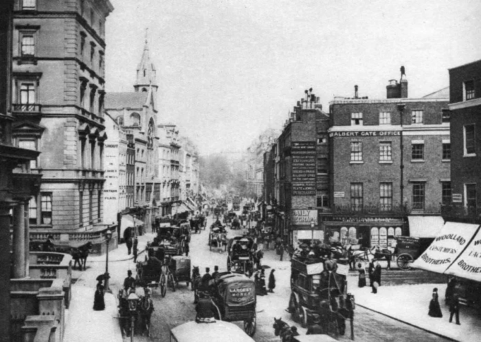 Framed Print : Knightsbridge, London, 1890s (1926-1927) Framed Print : Knightsbridge, London, 1890s (1926-1927)