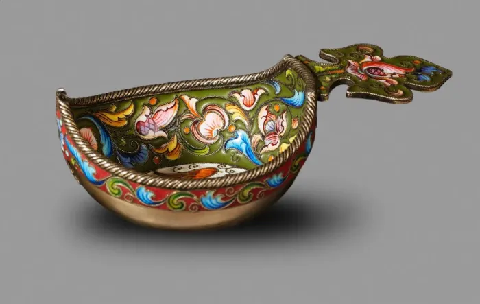 Framed Print : Kovsh (drinking vessel or ladle), Between 1899 and 1908. Artist: Ruckert, Fyodor, (Faberge manufacture) (active 1890-1917) Framed Print : Kovsh (drinking vessel or ladle), Between 1899 and 1908. Artist: Ruckert, Fyodor, (Faberge manufacture) (active 1890-1917)