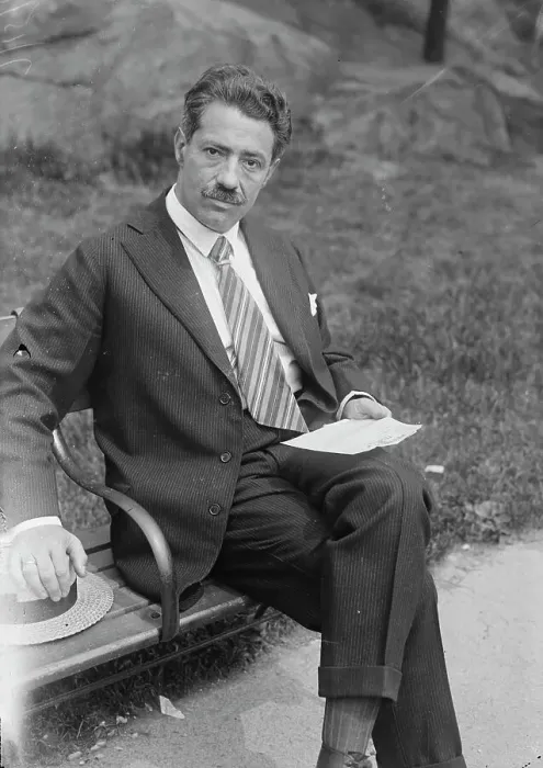 Framed Print : Kreisler, between c1915 and c1920. Creator: Bain News Service Framed Print : Kreisler, between c1915 and c1920. Creator: Bain News Service