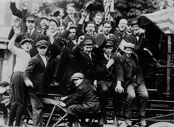 Framed Print : L strike - Boston, between c1910 and c1915. Creator: Bain News Service Framed Print : L strike - Boston, between c1910 and c1915. Creator: Bain News Service