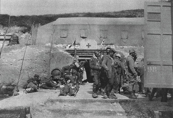 'La Bataille de la Somme; Blesses allemands au poste d'evacuation, 1916. Creator: Unknown