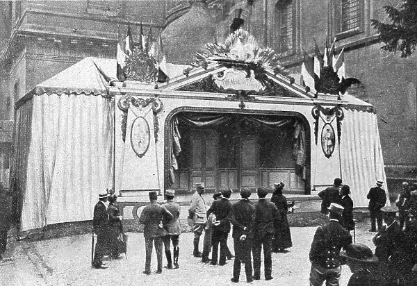 'La Bataille de la Somme; Le Theatre du front, 1916. Creator: Unknown