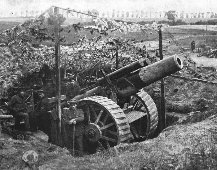 Framed Print : La Bataille de la Somme; Obusier sous l'abri qui le rend invisible aux avions, 1916. Creator: Unknown Framed Print : La Bataille de la Somme; Obusier sous l'abri qui le rend invisible aux avions, 1916. Creator: Unknown