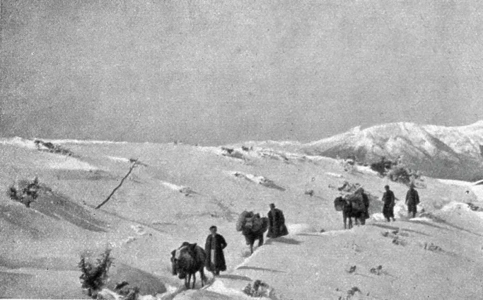 Framed Print : La campagne d'hiver en Orient; Dans les neiges du Paljokrimero, entre Santi-Quaranta... 1917. Creator: Unknown Framed Print : La campagne d'hiver en Orient; Dans les neiges du Paljokrimero, entre Santi-Quaranta... 1917. Creator: Unknown