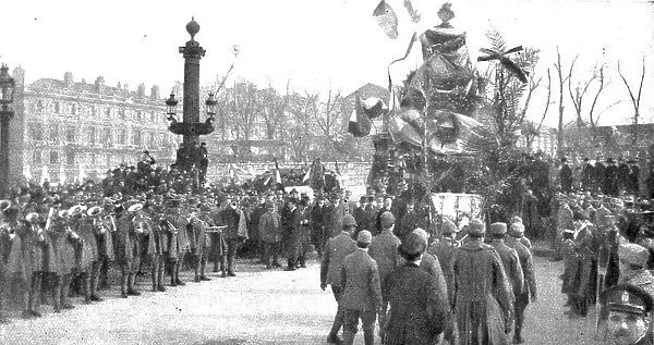 La delivrance de l'Alsace et de la Lorraine celebree a Paris le 17 novembre 1918. Creator: Unknown