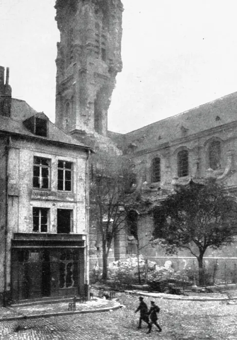 Framed Print : La Destruction de Cambrai; Cette destruction systematique de Cambrai... 1918. Creator: Unknown Framed Print : La Destruction de Cambrai; Cette destruction systematique de Cambrai... 1918. Creator: Unknown