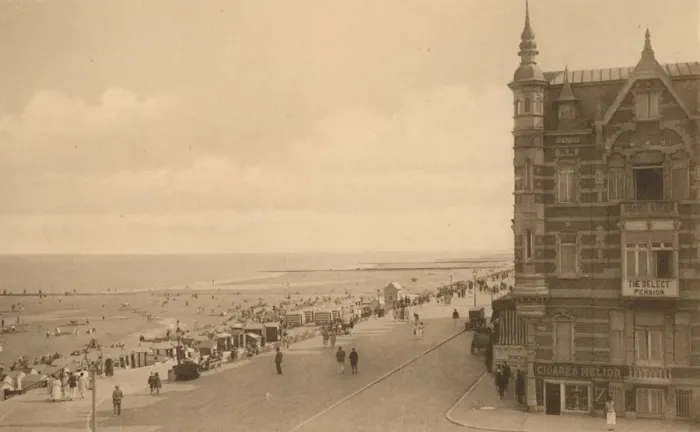 Framed Print : La Digue et la Plage, (Promenade and the Beach), c1900. Creator: Unknown