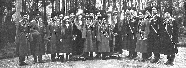 La Fin d'une Regime et d'un Regne; Une des dernieres photographies de la famille imperiale... 1917 Creator: Unknown