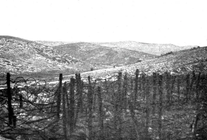 Framed Print : La grande attaque du Carso (aout 1916); Sur le Carso de Monfalcone: massif du Mont Cosich, 1916 Creator: Unknown Framed Print : La grande attaque du Carso (aout 1916); Sur le Carso de Monfalcone: massif du Mont Cosich, 1916 Creator: Unknown