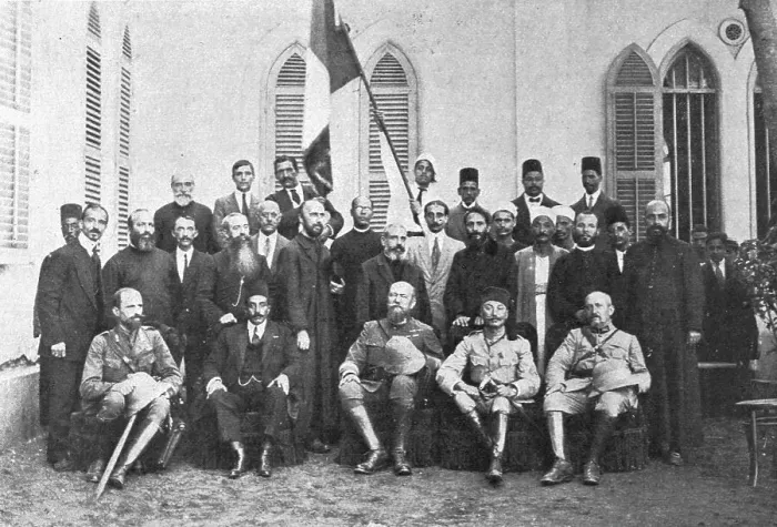 Framed Print : La mission militaire francaise, ayant pour chef le lieutenant-colonel Bremond, visite... 1916. Creator: Melik Framed Print : La mission militaire francaise, ayant pour chef le lieutenant-colonel Bremond, visite... 1916. Creator: Melik