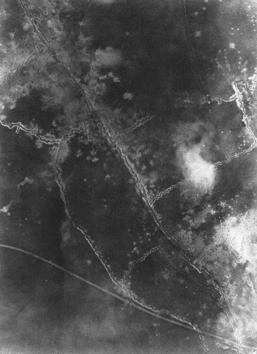 Framed Print : La preparation de l'offensive de la Somme; destruction des tranchees ennemies, 2. Au... 1916. Creator: Unknown Framed Print : La preparation de l'offensive de la Somme; destruction des tranchees ennemies, 2. Au... 1916. Creator: Unknown