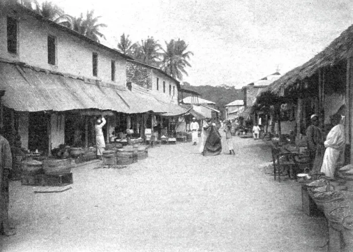 Framed Print : La rue commercante de Pangani; Afrique Australe, 1914. Creator: Unknown Framed Print : La rue commercante de Pangani; Afrique Australe, 1914. Creator: Unknown