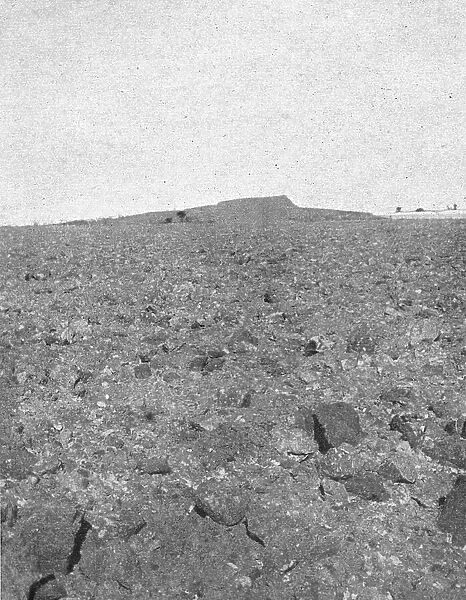 'La terre bleue, tiree des puits diamantiferes expose a la desagregation; Afrique Australe, 1914. Creator: Unknown