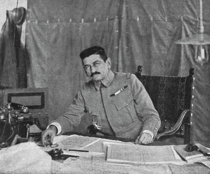 Framed Print : La victoire de Douaumont-Vaux (24 octobre-2 novembre 1916); le general Mangin, commandant... 1916. Creator: Unknown Framed Print : La victoire de Douaumont-Vaux (24 octobre-2 novembre 1916); le general Mangin, commandant... 1916. Creator: Unknown