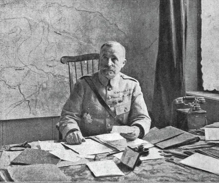 Framed Print : La victoire de Douaumont-Vaux (24 octobre-2 novembre 1916); le general Nivelle, commandant... 1916 Creator: Unknown Framed Print : La victoire de Douaumont-Vaux (24 octobre-2 novembre 1916); le general Nivelle, commandant... 1916 Creator: Unknown
