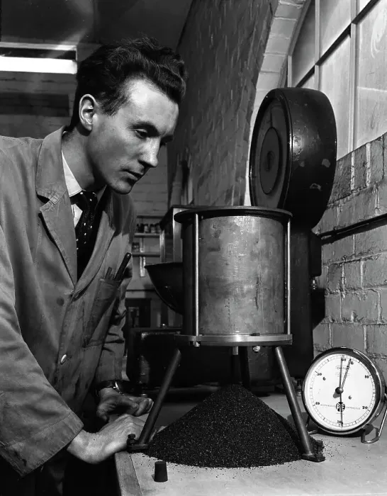 Framed Print : A lab technician undertaking a coal flow test, Mapperley Colliery, Derbyshire, 1962 Framed Print : A lab technician undertaking a coal flow test, Mapperley Colliery, Derbyshire, 1962