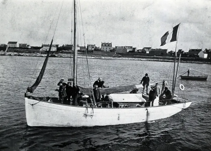 Framed Print : The laboratory boat of Yves Delage, 1906. Creator: Unknown Framed Print : The laboratory boat of Yves Delage, 1906. Creator: Unknown