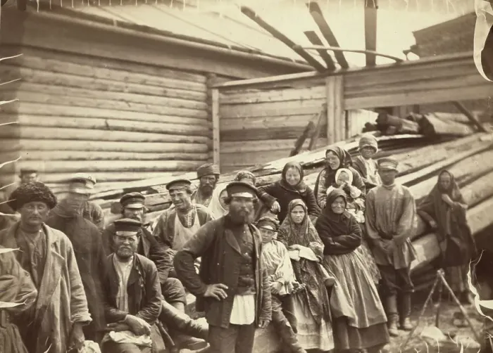 Framed Print : Laborers awaiting work at the Hill of Idleness Types of Russian working... between 1885 and 1886. Creator: Unknown Framed Print : Laborers awaiting work at the Hill of Idleness Types of Russian working... between 1885 and 1886. Creator: Unknown