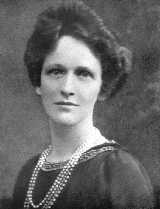 Framed Print : Lady Astor (1879-1964), American-born British politician, 1926 Framed Print : Lady Astor (1879-1964), American-born British politician, 1926