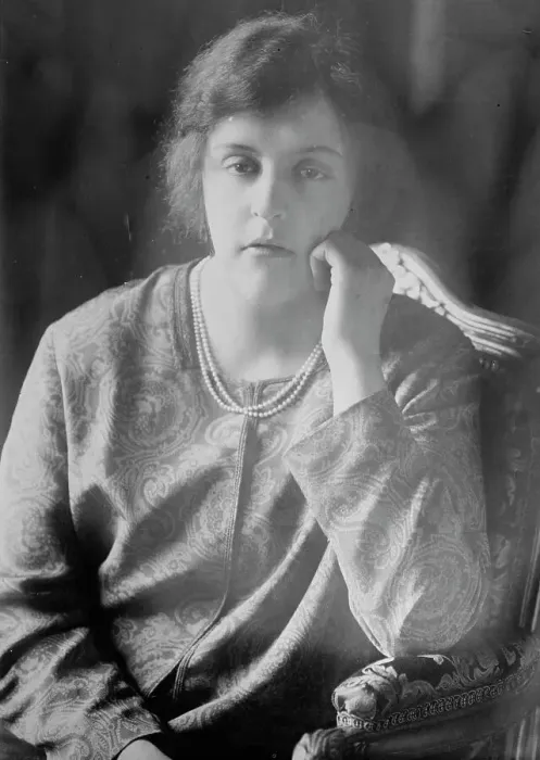 Framed Print : Lady Rachel Howard, between c1910 and c1915. Creator: Bain News Service Framed Print : Lady Rachel Howard, between c1910 and c1915. Creator: Bain News Service