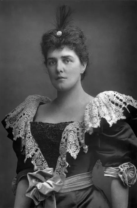Framed Print : Lady Randolph Churchill (1854-1921), American society beauty, 1893. Artist: W&D Downey Framed Print : Lady Randolph Churchill (1854-1921), American society beauty, 1893. Artist: W&D Downey