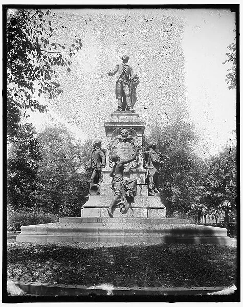 LaFayette Statue, between 1910 and 1920. Creator: Harris & Ewing. LaFayette Statue, between 1910 and 1920. Creator: Harris & Ewing