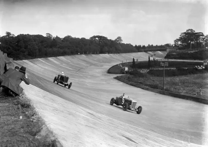 Framed Print : Lagonda leading GA Woodings Talbot 95 Special, Brooklands, 15 October 1938. Artist: Bill Brunell Framed Print : Lagonda leading GA Woodings Talbot 95 Special, Brooklands, 15 October 1938. Artist: Bill Brunell