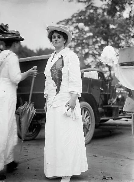 Laidlaw, Mrs. James Leeds, Suffragette, 1913. Creator: Harris & Ewing. Laidlaw, Mrs. James Leeds, Suffragette, 1913. Creator: Harris & Ewing
