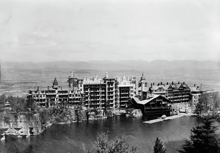 Framed Print : Lake Mohonk House, Lake Mohonk, N.Y. between 1905 and 1915. Creator: Unknown Framed Print : Lake Mohonk House, Lake Mohonk, N.Y. between 1905 and 1915. Creator: Unknown