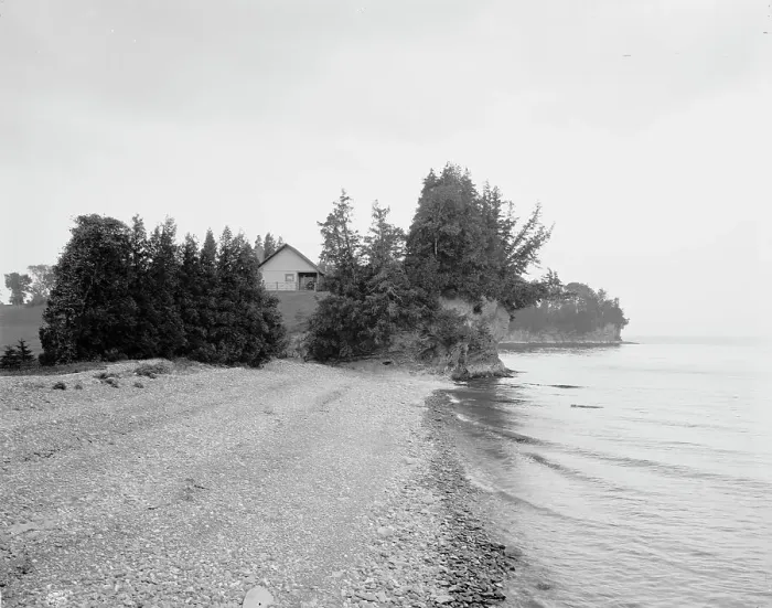 Framed Print : Lake shore at Melburne (i.e. Shelburne) Farms, Vt. between 1900 and 1906. Creator: Unknown Framed Print : Lake shore at Melburne (i.e. Shelburne) Farms, Vt. between 1900 and 1906. Creator: Unknown