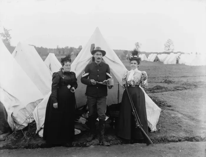 Framed Print : Lamb, Richard and Mrs. Lamb. (Spanish American war camp), between 1890 and 1910. Creator: Unknown Framed Print : Lamb, Richard and Mrs. Lamb. (Spanish American war camp), between 1890 and 1910. Creator: Unknown