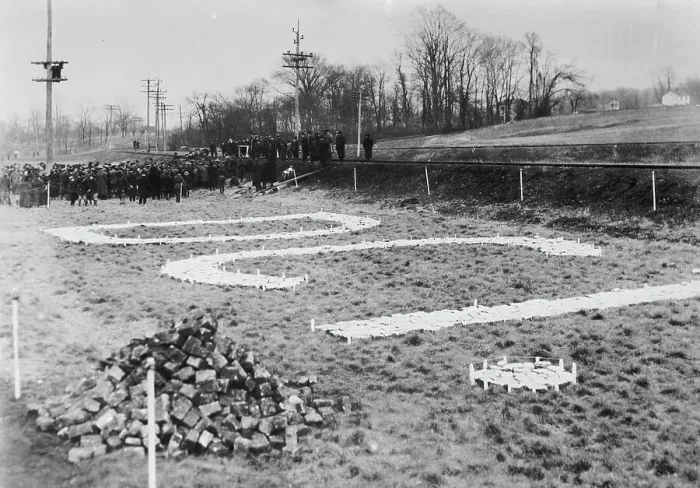 Framed Print : Landing mark, Bolling field, between c1915 and c1920. Creator: Bain News Service Framed Print : Landing mark, Bolling field, between c1915 and c1920. Creator: Bain News Service