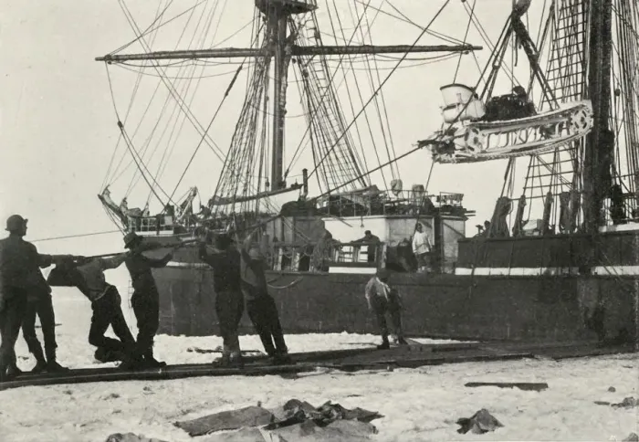 Framed Print : Landing a Motor-Sledge, c1910-1913, (1913). Artist: Herbert Ponting