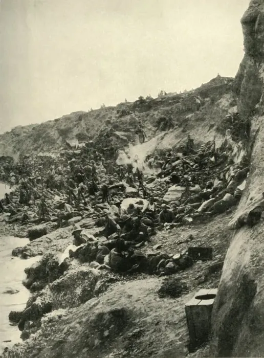 Framed Print : The Landing at Suvla Bay, Gallipoli peninsula, First World War, 1915, (c1920). Creator: Unknown Framed Print : The Landing at Suvla Bay, Gallipoli peninsula, First World War, 1915, (c1920). Creator: Unknown