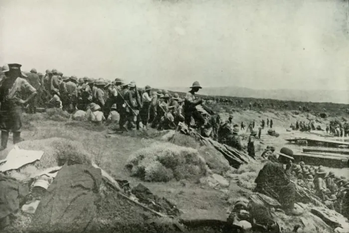 Framed Print : Landing Troops at Suvla Bay, (1919). Creator: Unknown Framed Print : Landing Troops at Suvla Bay, (1919). Creator: Unknown