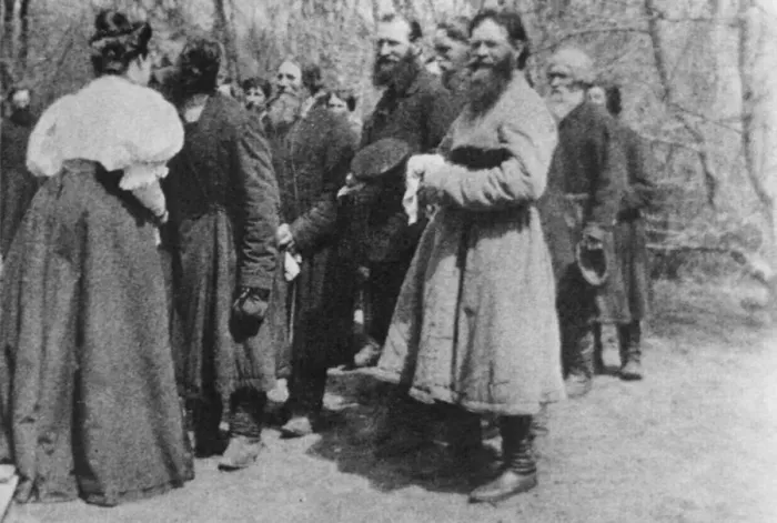 Framed Print : Landowner giving the Paschal greeting to her peasants, Russia, 1890s Framed Print : Landowner giving the Paschal greeting to her peasants, Russia, 1890s