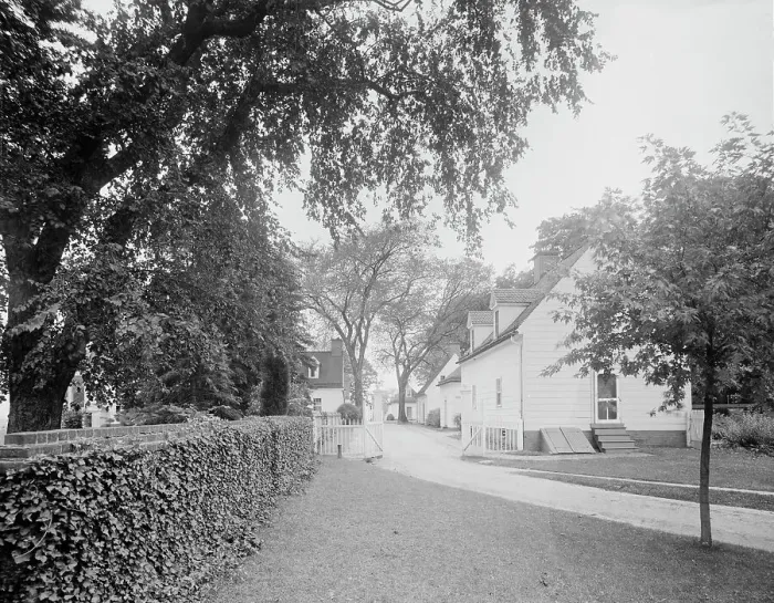 Framed Print : Lane in rear of spinning house at Mt. Vernon, c.between 1910 and 1920. Creator: Unknown Framed Print : Lane in rear of spinning house at Mt. Vernon, c.between 1910 and 1920. Creator: Unknown