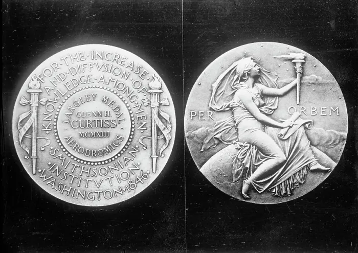 Framed Print : Langley Medal presented to aviator Glenn Hammond Curtiss, 1913. Creator: Harris & Ewing. Langley Medal presented to aviator Glenn Hammond Curtiss, 1913. Creator: Harris & Ewing Framed Print : Langley Medal presented to aviator Glenn Hammond Curtiss, 1913. Creator: Harris & Ewing. Langley Medal presented to aviator Glenn Hammond Curtiss, 1913. Creator: Harris & Ewing