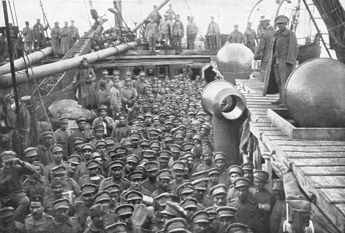 Framed Print : L'appoint militaire du Portugal; A bord du premier transport portugais entre en rade de Brest, 1917 Creator: Unknown Framed Print : L'appoint militaire du Portugal; A bord du premier transport portugais entre en rade de Brest, 1917 Creator: Unknown