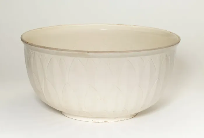 Framed Print : Large Bowl with Lotus Scrolls (int. ) and Overlapping Petals Framed Print : Large Bowl with Lotus Scrolls (int. ) and Overlapping Petals