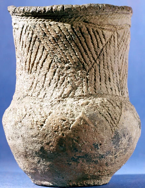 Late Neolithic / early Bronze Age ceramic beaker, European, c4000 BC