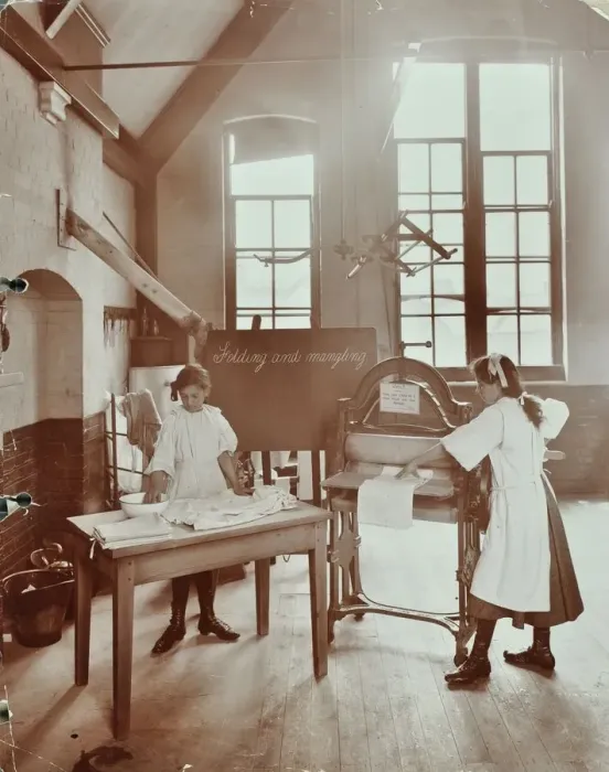 Framed Print : Laundry work, Tennyson Street School, Battersea, London, 1907 Framed Print : Laundry work, Tennyson Street School, Battersea, London, 1907