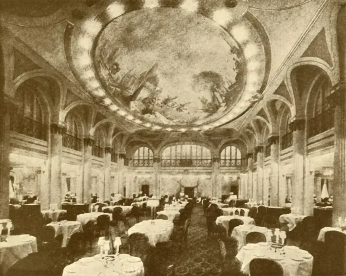 Framed Print : The Lavishly Decorated Main Dining Saloon of the Leviathan. c1930 Framed Print : The Lavishly Decorated Main Dining Saloon of the Leviathan. c1930